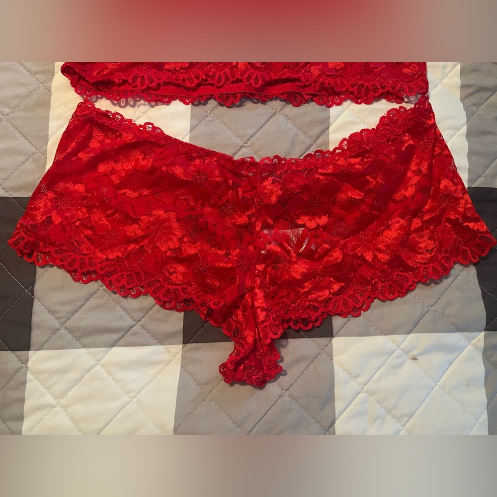 SHEIN Red Lace Intimate Set - Picture 2 of 7